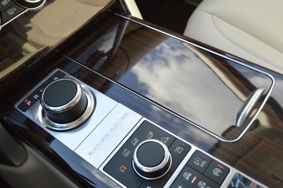  Land Rover Range Rover HSE 2014 года  (фото 23 из 32)